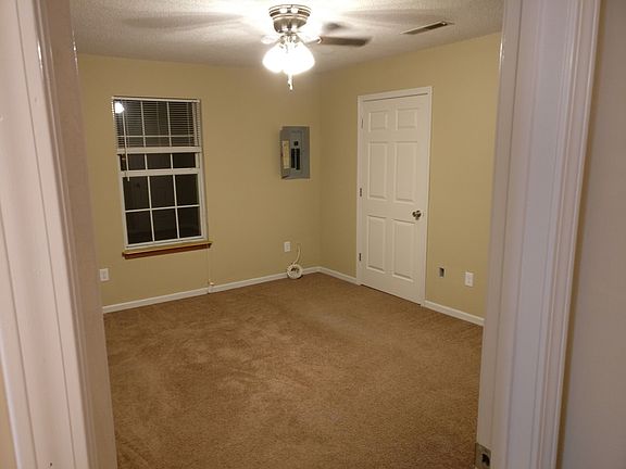 4th image of 3615 Pimlico Dr