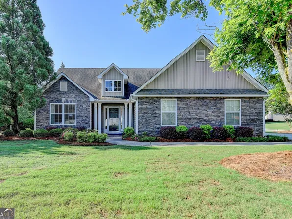 59 Briarcrest Dr, Jefferson, GA 30549