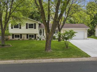 7630 Berkshire Way, Maple Grove, MN 55311