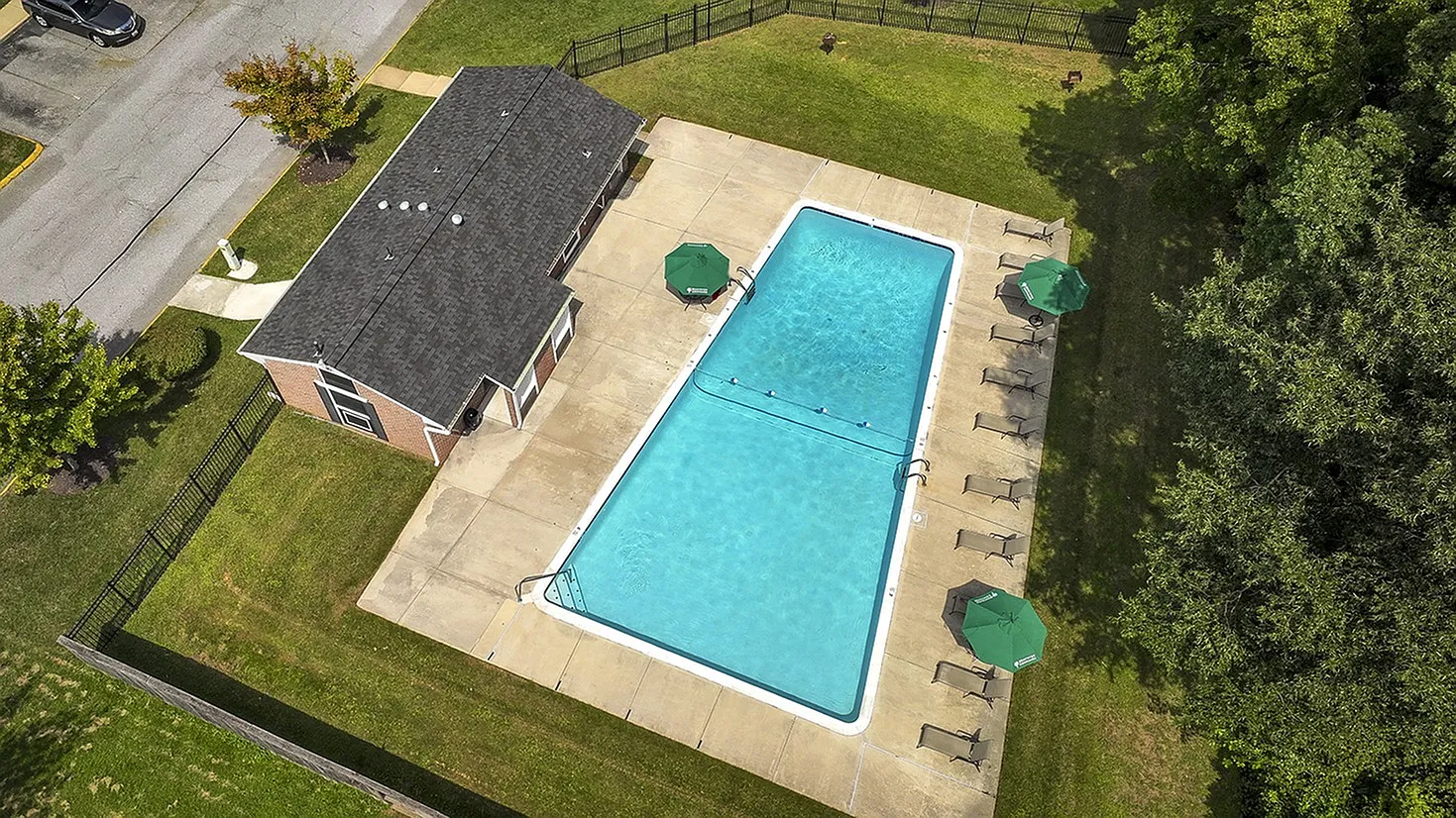 Chesapeake Village Apartments — Photo 2