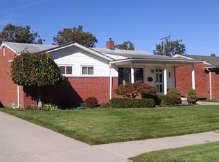 7701 Randy Dr, Westland, MI 48185