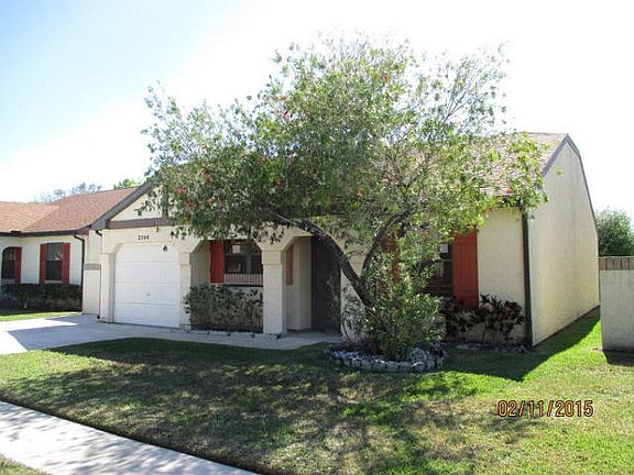 2nd image of 2304 SE Brekenridge Cir