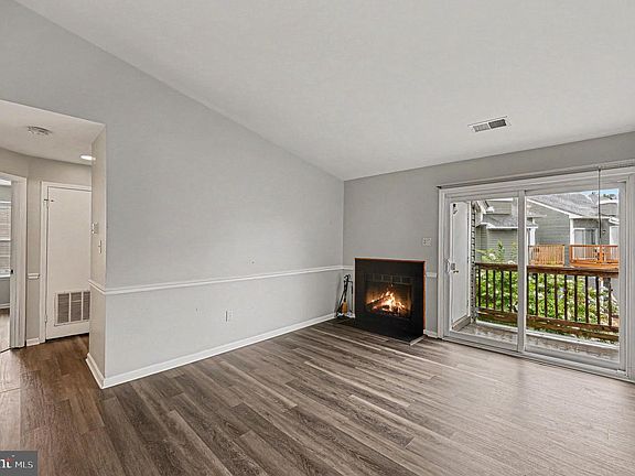 5th image of 8619 Beekman Pl #19D