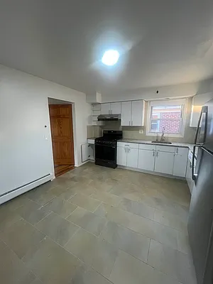 Kitchen, photo 1