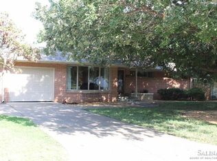 164 Overhill Rd, Salina, KS 67401