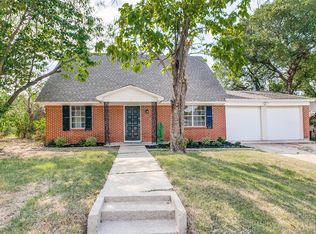 4470 Burke Rd, Fort Worth, TX 76119