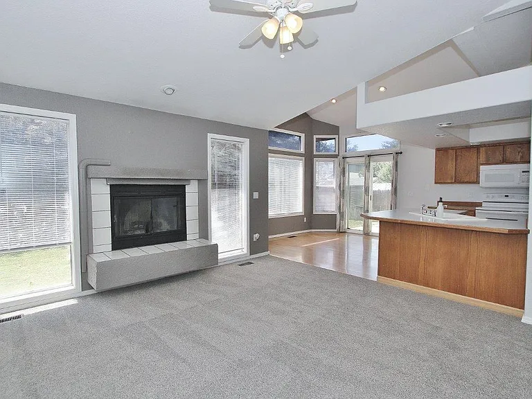 12053 W Hickory Dr — Photo 5