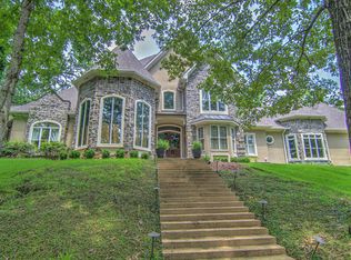 770 Greenbriar Dr, Columbus, MS 39705