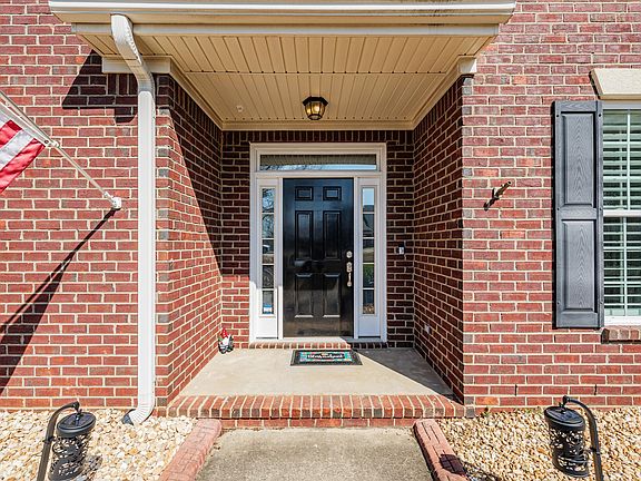 4th image of 2120 Wythe Drive