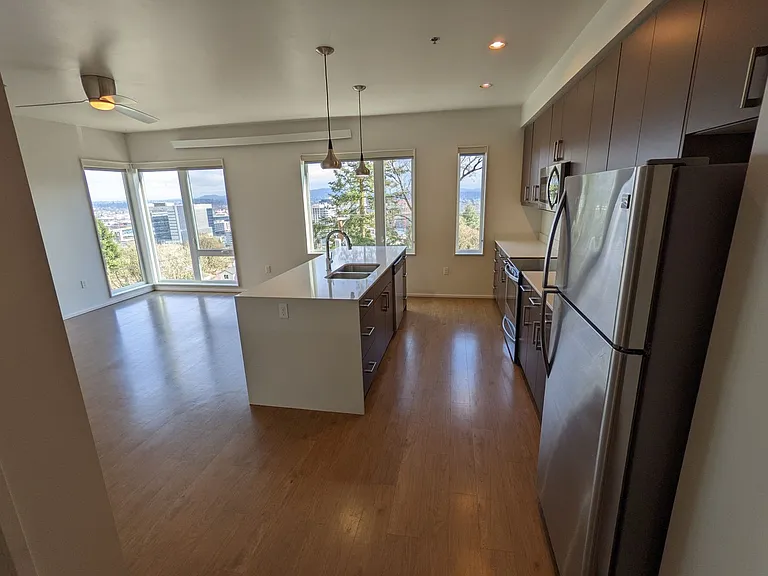 Viewpoint Terrace Apartments — Photo 48