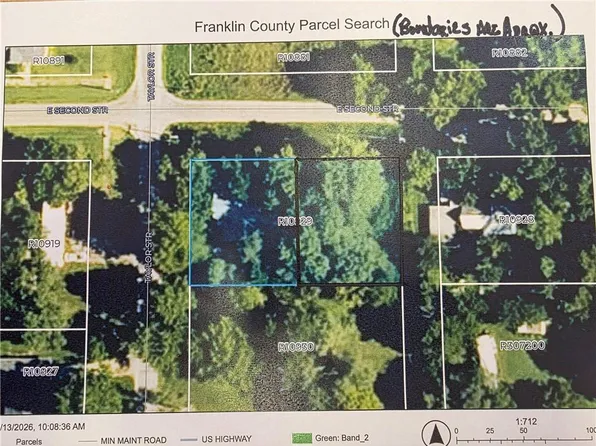 308 E 2nd St, Pomona, KS 66076