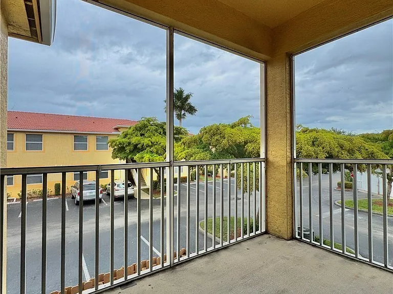 4128 Bellasol Cir #1424 — Photo 37