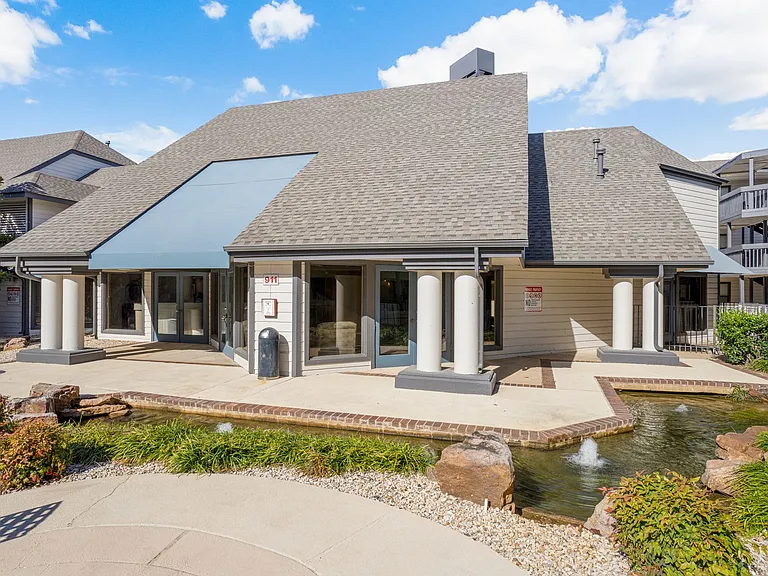 Sheridan Springs - Now Offering One Month FREE! Plus Free Applications! — Photo 29