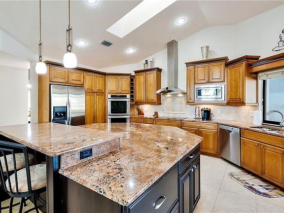 3rd image of 13801 Khilani Ct