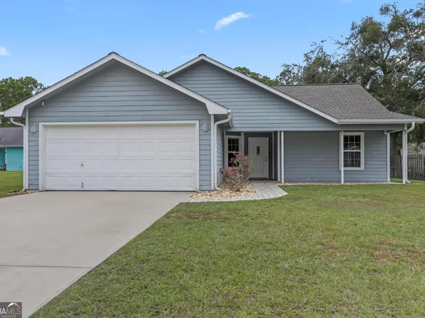 214 S Lake Forest Dr, Kingsland, GA 31548