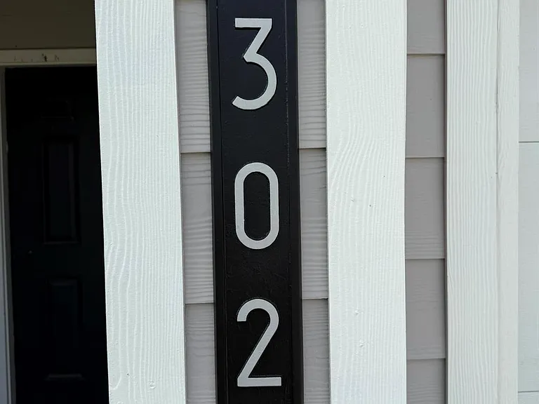 302 Del Monte Dr — Photo 3
