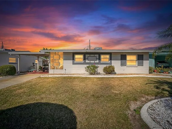 1607 Council Dr, Sun City Center, FL 33573