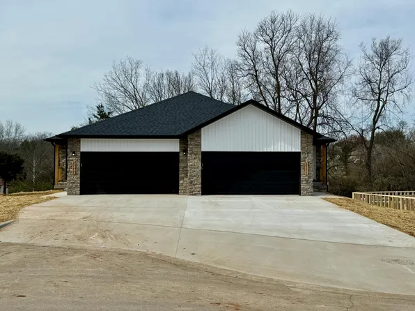 2775 S Meadowlark Avenue, Springfield, MO 65807