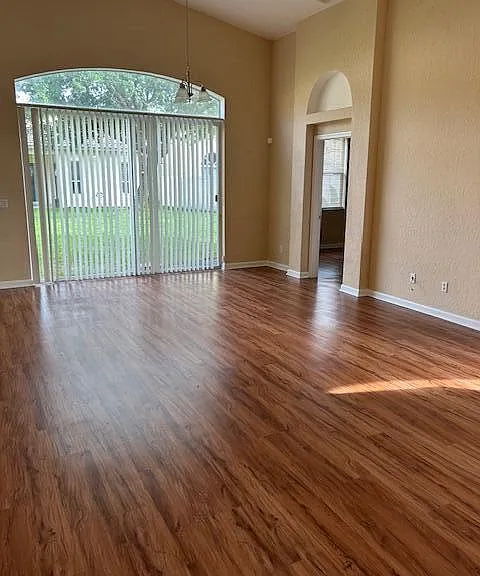5642 Sunberry Cir — Photo 2