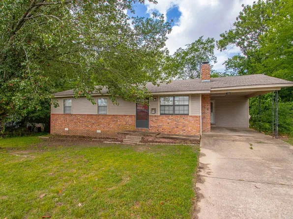212 N Border St, Benton, AR 72015