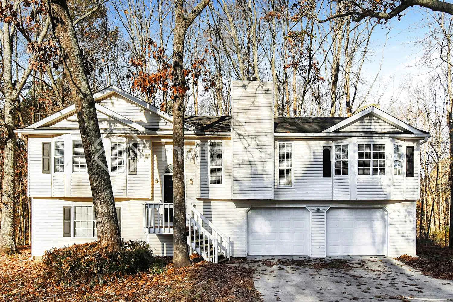 2290 Castle Royale Dr Lawrenceville, GA 30043 — Photo 1
