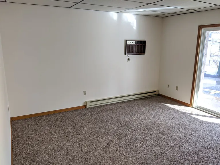 110 E Hummelstown Street — Photo 8