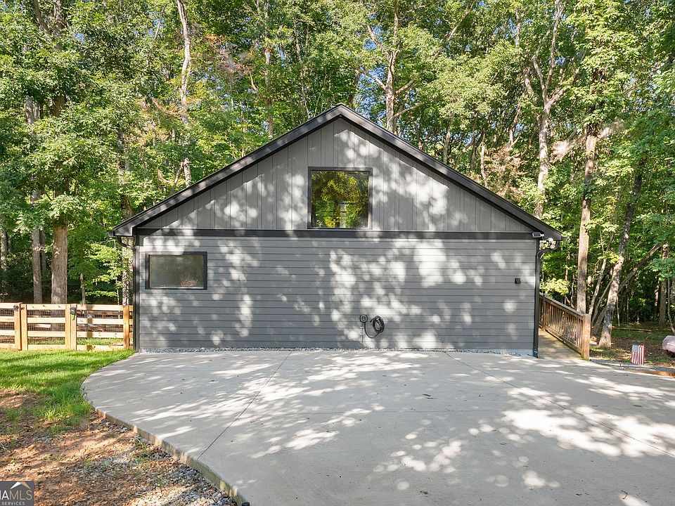 1st image of 162 Hickory Ridge Dr