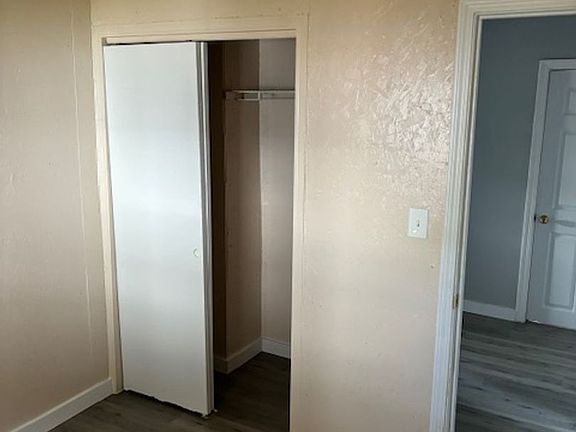 5th image of 1322 Alpine Ave NW APT 1