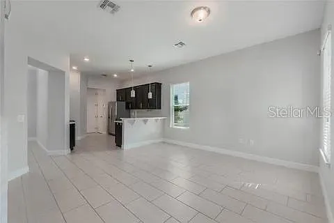 4 bed, 2.5 bath, 1868 sqft, $2,850 — Photo 3