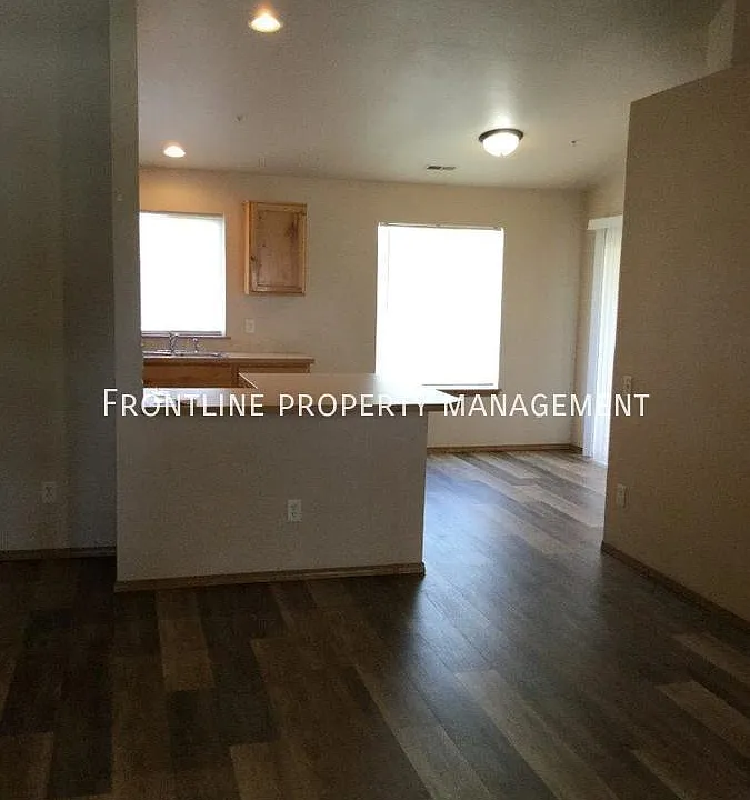 2022 E Whispering Willow Ln #101