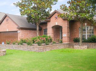 1806 Walnut Hills Ln, Mansfield, TX 76063
