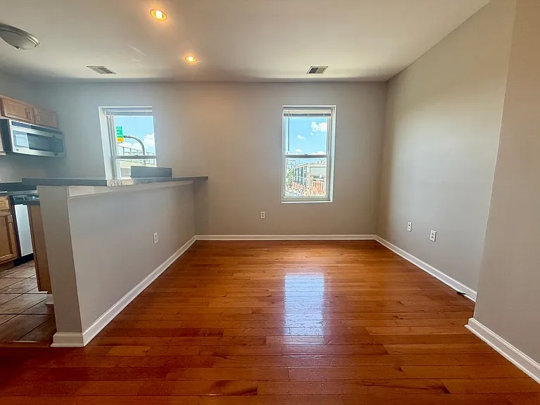 2725 E Lehigh Ave #3 — Photo 3