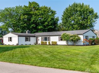 2029 S Lakeman Dr, Bellbrook, OH 45305