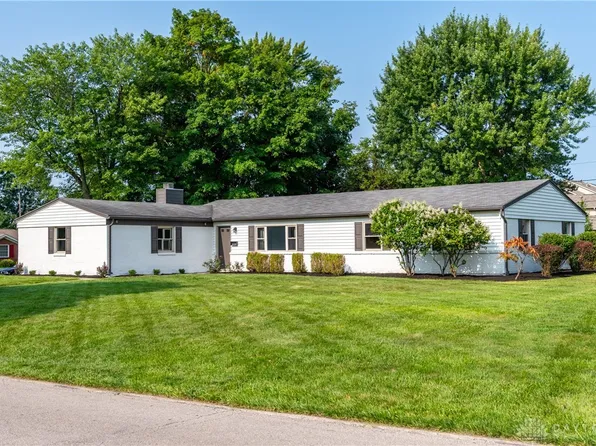 2029 S Lakeman Dr, Bellbrook, OH 45305