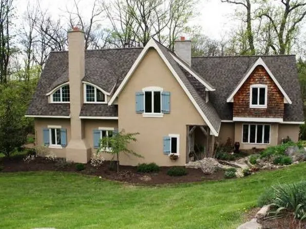 749 Cedar Point Dr, Cincinnati, OH 45230