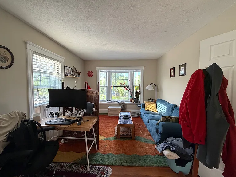 450 Broadway — Photo 2