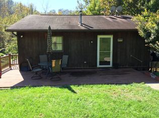 229 Middle Creek Rd, Triadelphia, WV 26059