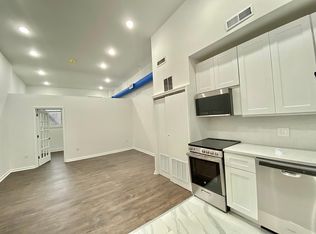 37 N 3rd St #C, Philadelphia, PA 19106