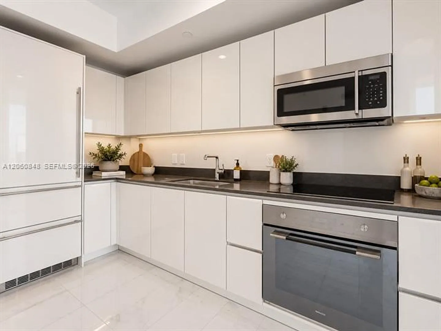 1010 Brickell Ave cu-2708, Miami, FL 33131 — Photo 4