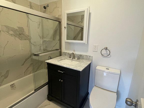 5th image of 251 Warburton Ave #1-8