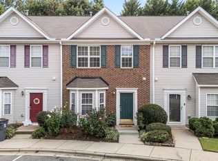 29 Edgebrook Cir, Durham, NC 27703