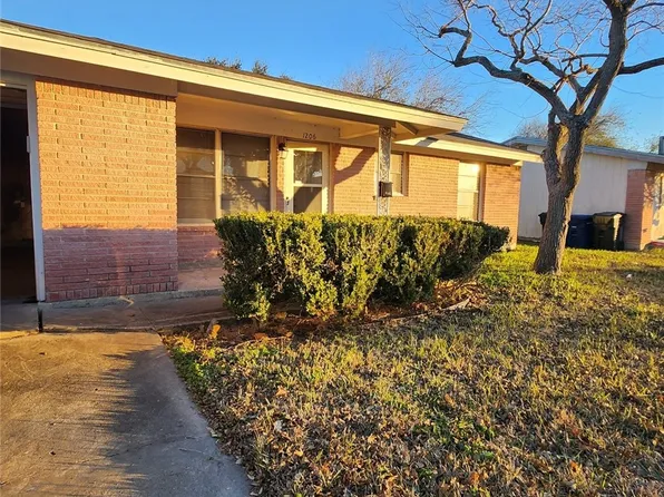 1206 Arnold Dr, Corpus Christi, TX 78412