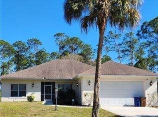 1218 Pine Ave, Lehigh Acres, FL 33972