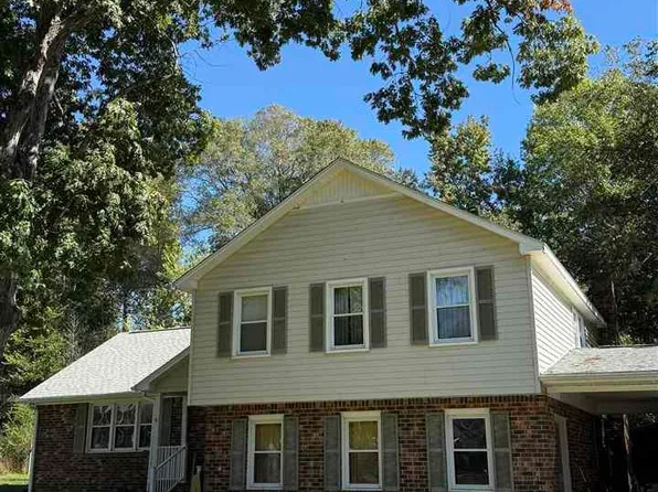 2429 S Hallmark Dr, Florence, SC 29505