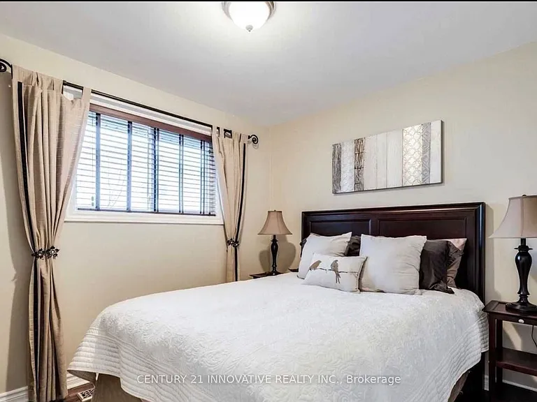 586 Chamberlain Rd — Photo 8