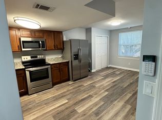 4324 Plaza Gate Ln S APT 202, Jacksonville, FL 32217