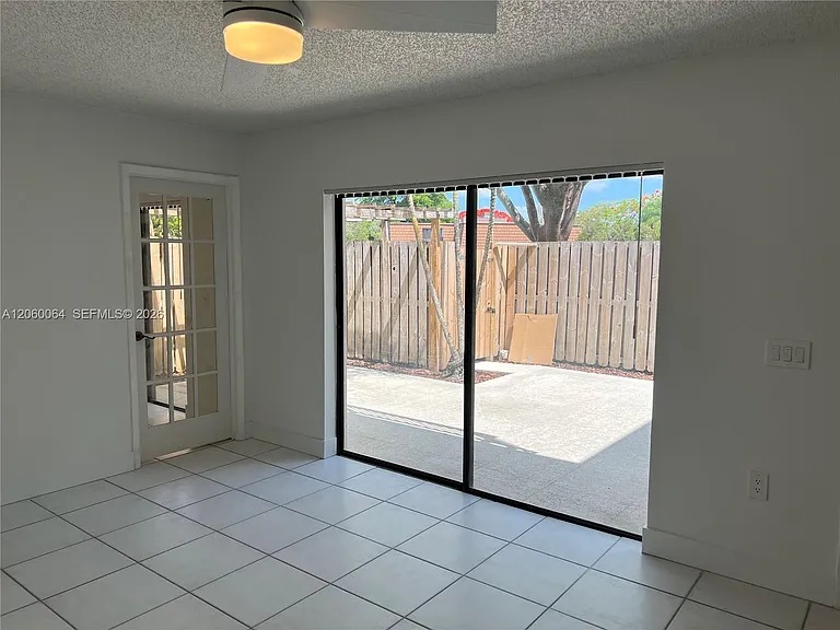 9105 SW 19th Pl #A — Photo 14
