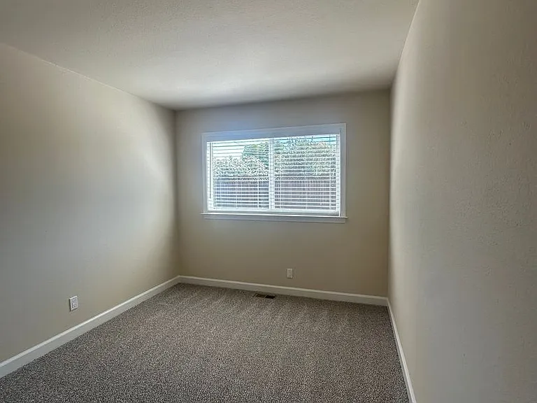 4309 Ross Ave — Photo 42