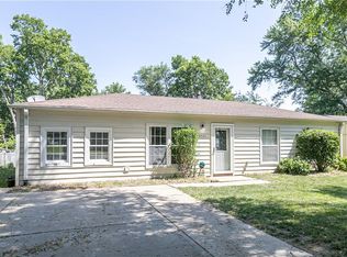 4901 Cheyenne Rd, Saint Joseph, MO 64503