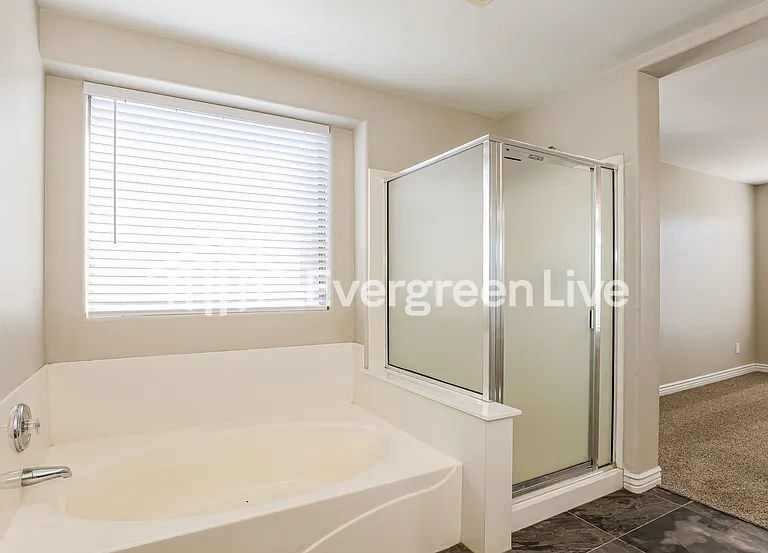 12432 W San Miguel Ave — Photo 10